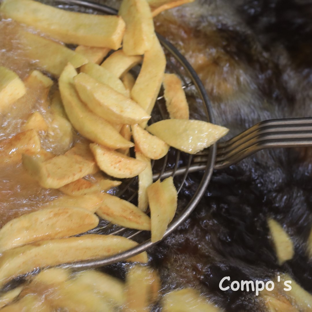 Trainee Fish Fryer - Compo's at Holmfirth Info